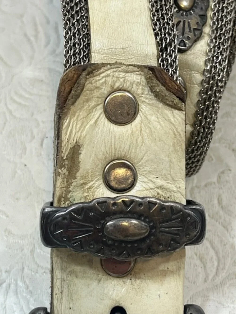 VTG Silver Tone Metal Mesh White Leather Concho Grommets Belt Western Buckle32 M